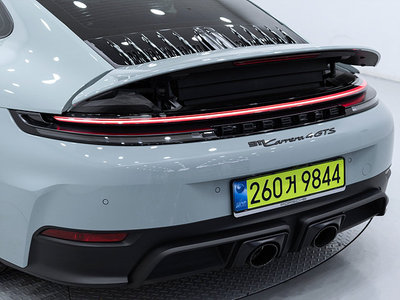 2025 Porsche 911 thumbnail 12