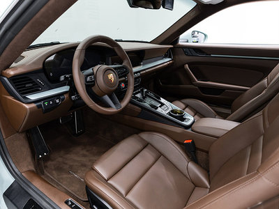 2025 Porsche 911 thumbnail 17