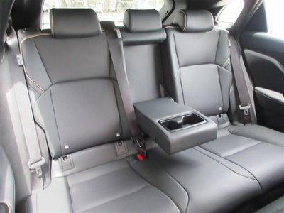 صورة 6 لـ 2025 Toyota CROWN SPORT