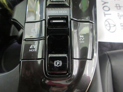 صورة مصغرة 15 لـ 2025 Toyota CROWN SPORT