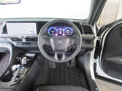 صورة 3 لـ 2025 Toyota CROWN SPORT