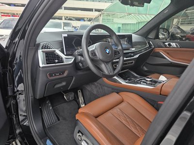 2025 BMW X7 thumbnail 12