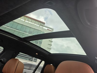 2025 BMW X7 thumbnail 18