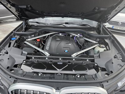 2025 BMW X7 photo 7