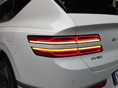 صورة 10 لـ 2024 Genesis GV80