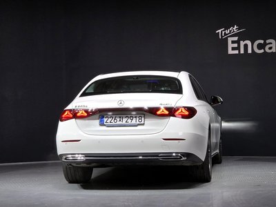 MERCEDES-BENZ E-CLASS - 4