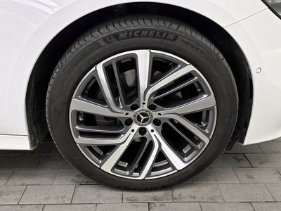 MERCEDES-BENZ E-CLASS - 6