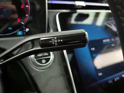 MERCEDES-BENZ E-CLASS - 9