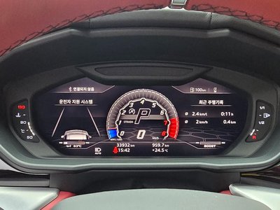 LAMBORGHINI URUS - 8