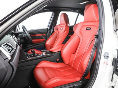 صورة 4 لـ 2018 BMW M3 SEDAN