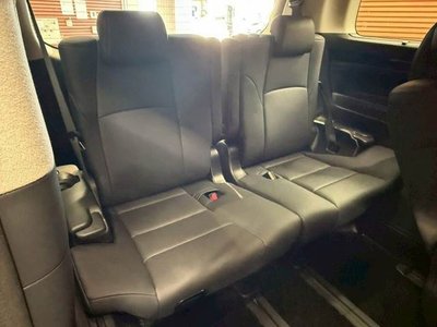 2023 Toyota ALPHARD photo 9