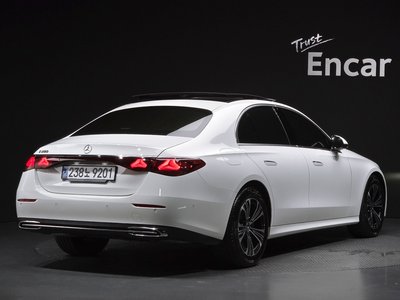 صورة 2 لـ 2025 Mercedes-BENZ E-CLASS
