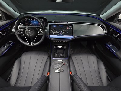 صورة 5 لـ 2025 Mercedes-BENZ E-CLASS