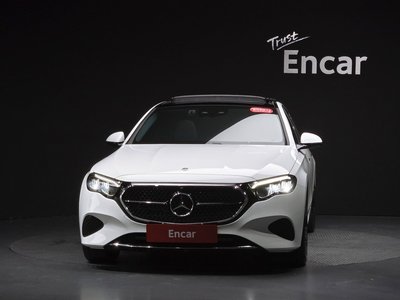 صورة 3 لـ 2025 Mercedes-BENZ E-CLASS