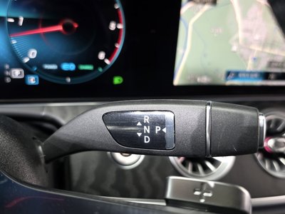 MERCEDES-BENZ E-CLASS - 9