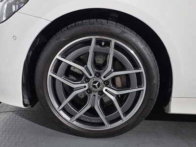 MERCEDES-BENZ E-CLASS - 6