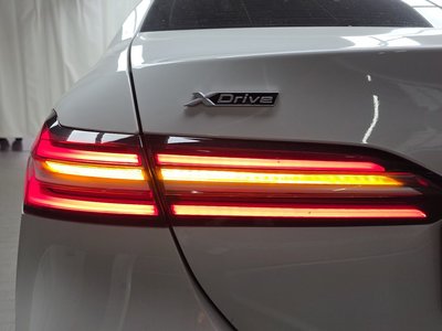 صورة 10 لـ 2024 BMW 5 SERIES
