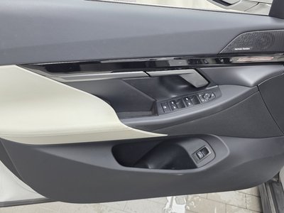 2024 BMW 5 SERIES thumbnail 14
