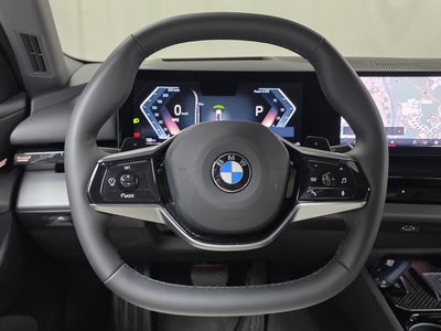 2024 BMW 5 SERIES thumbnail 31