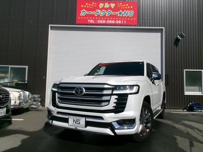 TOYOTA LAND CRUISER 300 - 1