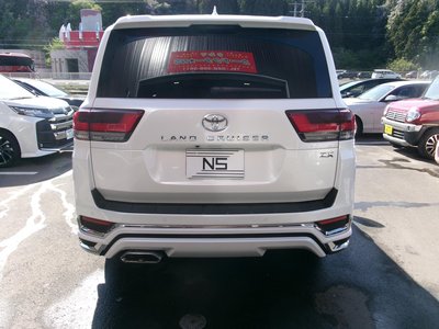 TOYOTA LAND CRUISER 300 - 4