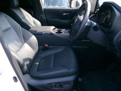 TOYOTA LAND CRUISER 300 - 10