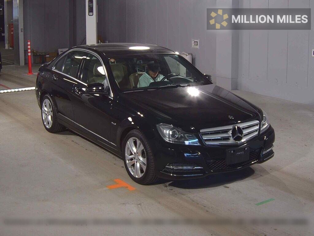 MERCEDES-BENZ C-CLASS - View 1