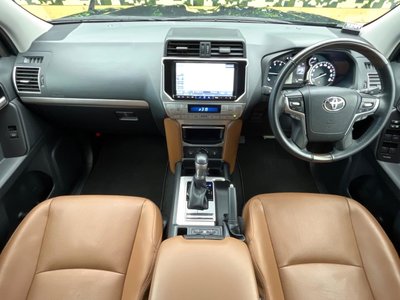 TOYOTA LAND CRUISER PRADO - 2