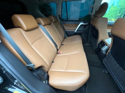 TOYOTA LAND CRUISER PRADO - 10