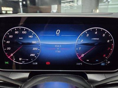 MERCEDES-BENZ GLC - 8