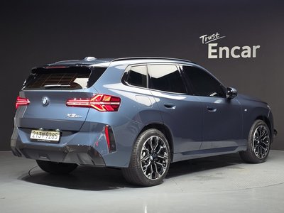 2025 BMW X3 photo 3