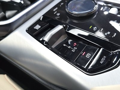 2025 BMW X3 photo 9