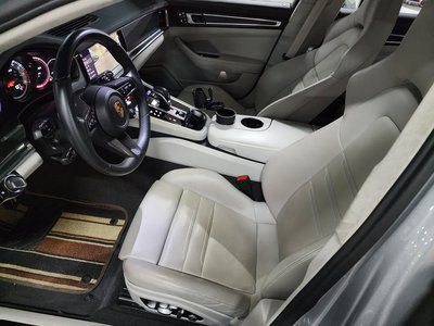 PORSCHE PANAMERA - 9