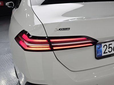 BMW 5 SERIES - 10