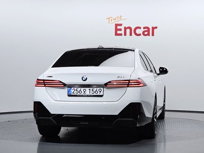 BMW 5 SERIES - 3