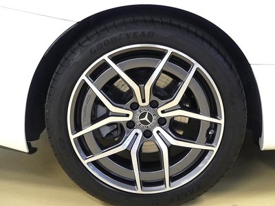 MERCEDES-BENZ E-CLASS - 6