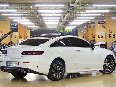 MERCEDES-BENZ E-CLASS - 4