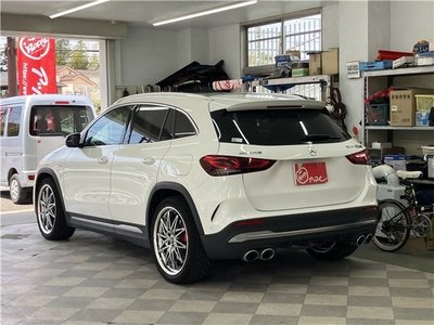 MERCEDES-BENZ GLA - 8