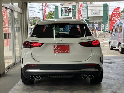 MERCEDES-BENZ GLA - 2