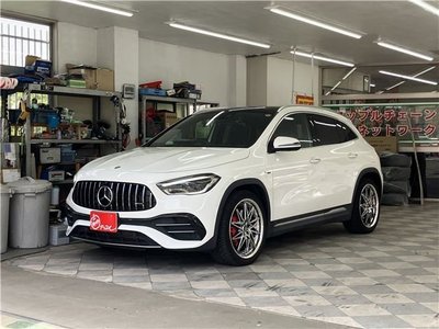 MERCEDES-BENZ GLA - 4