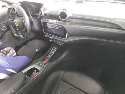 FERRARI PORTOFINO - 8