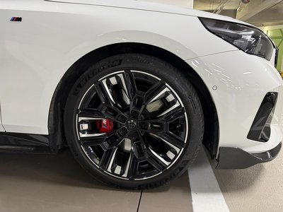 2024 BMW I5 photo 3