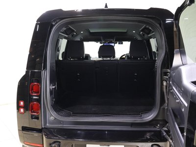 LAND ROVER DEFENDER - 10