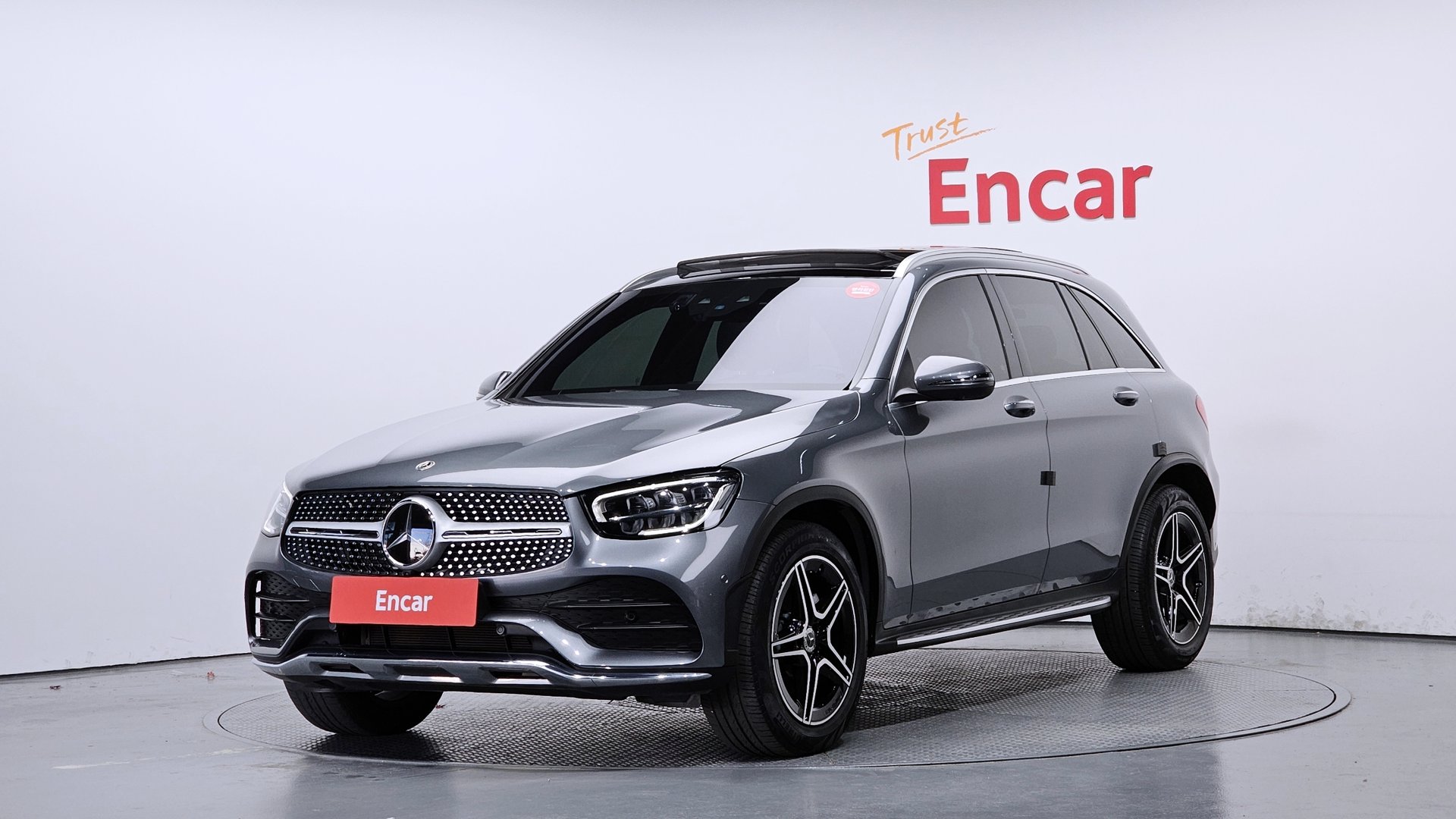 MERCEDES-BENZ GLC - View 1