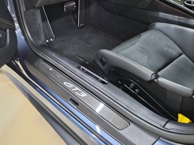 PORSCHE 911 - 10
