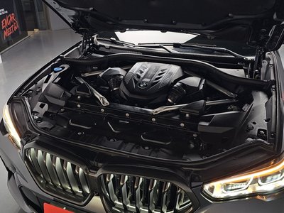 صورة 8 لـ 2022 BMW X6