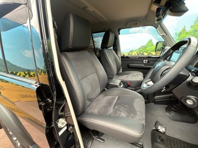 TOYOTA LAND CRUISER 70 - 8