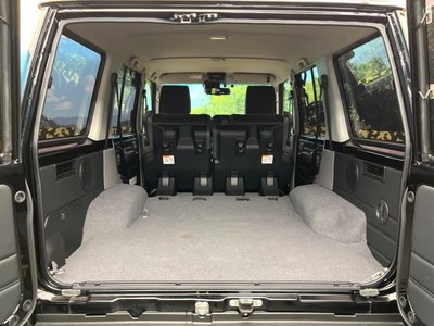 TOYOTA LAND CRUISER 70 - 10