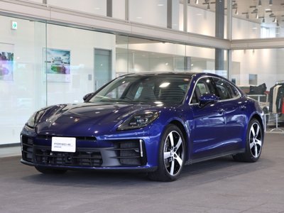 PORSCHE PANAMERA - 4