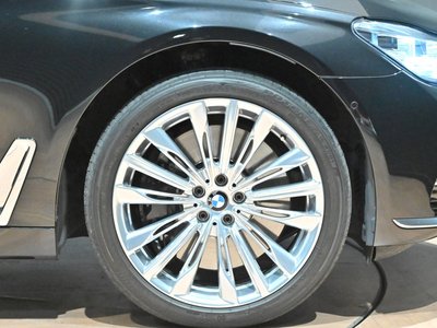 صورة مصغرة 32 لـ 2017 BMW 7 SERIES